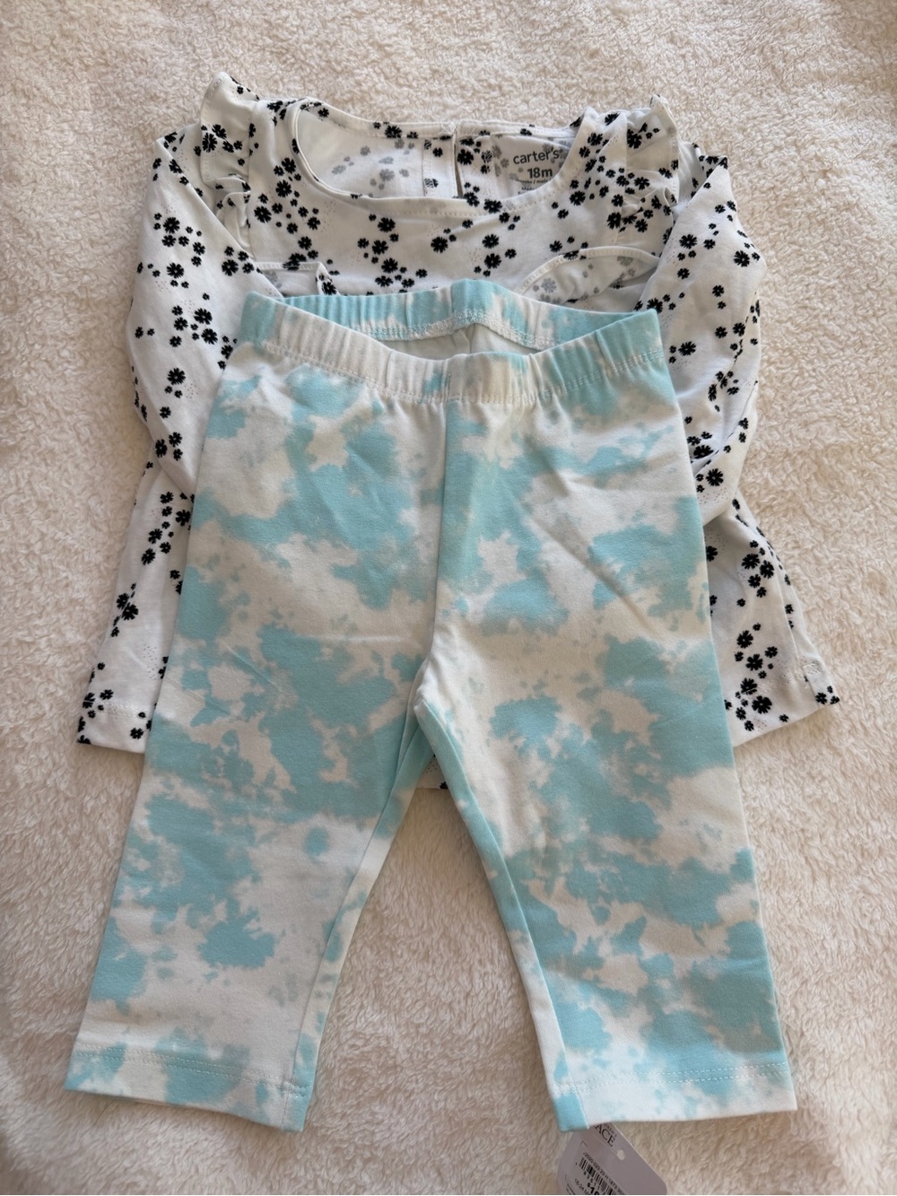 NWT Children’s Place Girl’s 18M Tie-Dye Leggings with Carter’s Floral Top Set